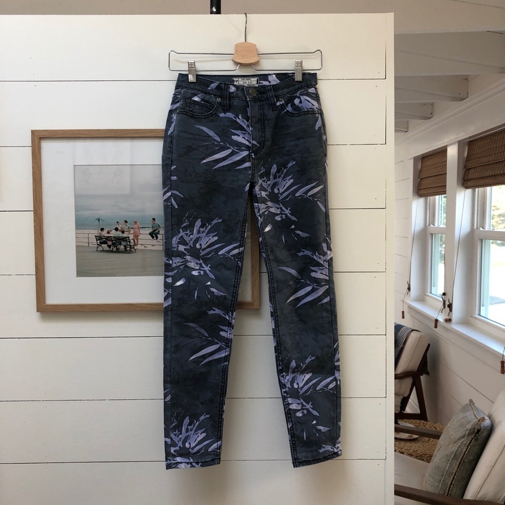 Free People Tropical Printed Skinny Jeans Size 25